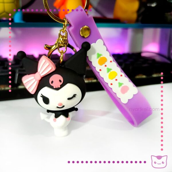 Llavero Figura Sanrio Kuromi Guiño