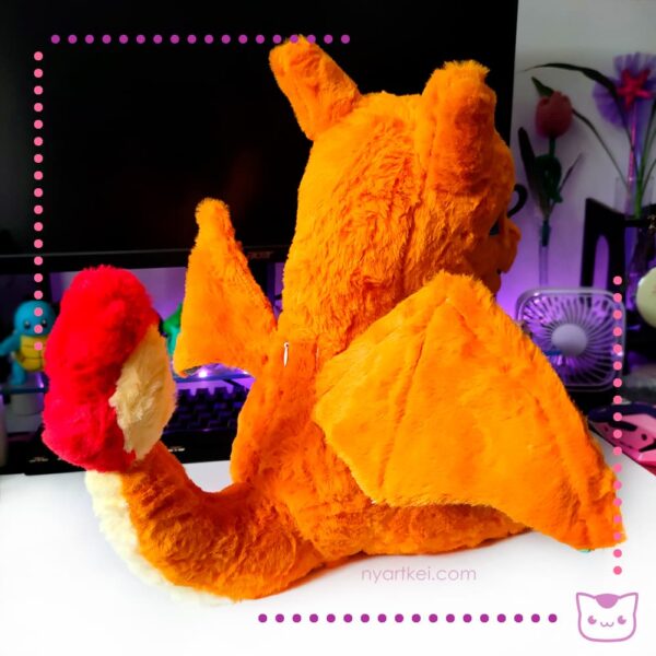 Peluche Pokémon Charizard - Imagen 2