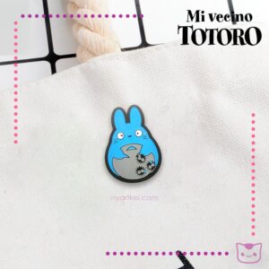 Pin Totoro Azul